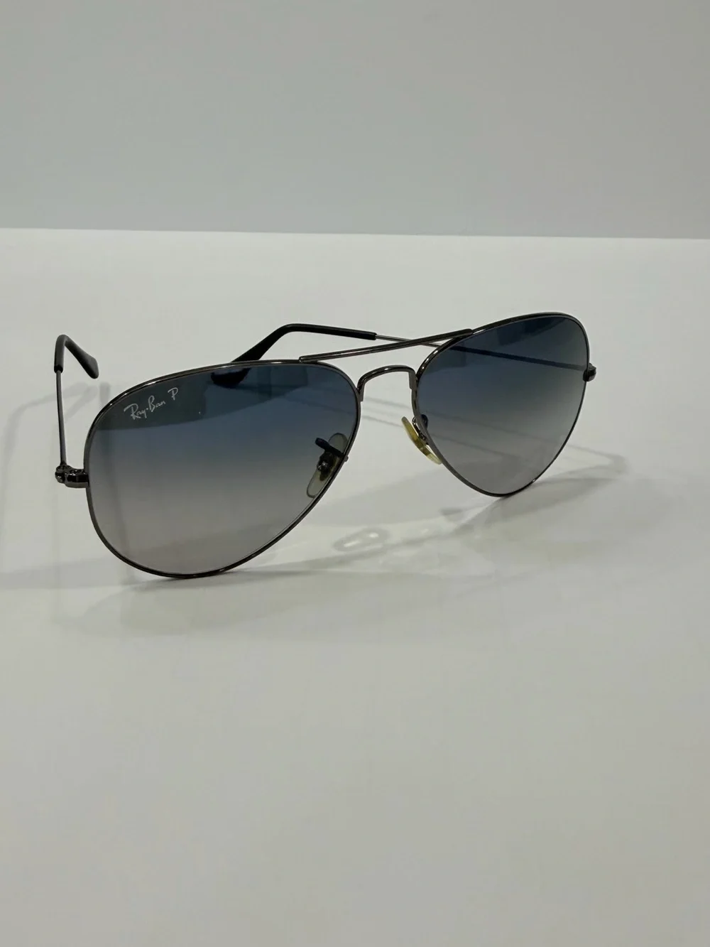 Ray-Ban Aviator Classic Men's Sunglasses - Gradient Gray Lenses
